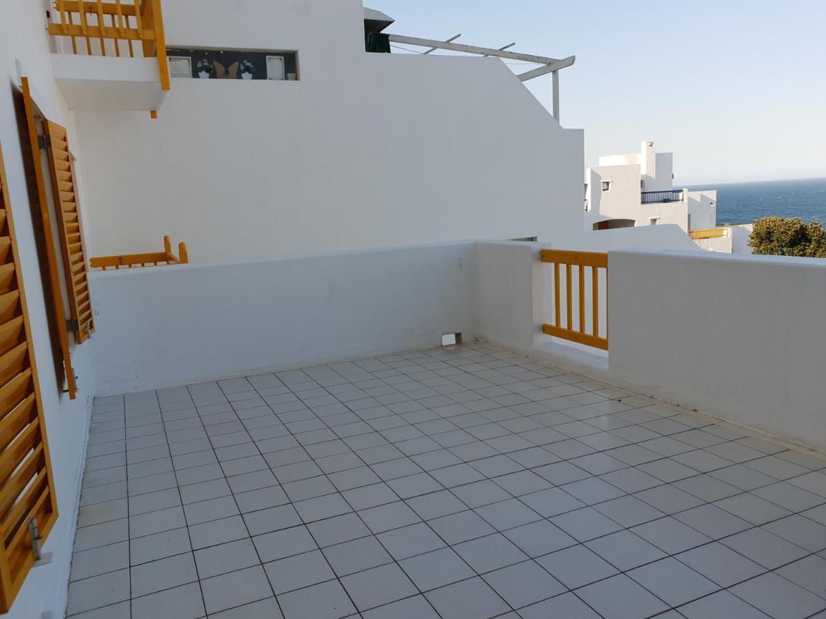 Ballito 69 Perissa Santorini Sea View, Walk To Beach -Family Only Zewnętrze zdjęcie