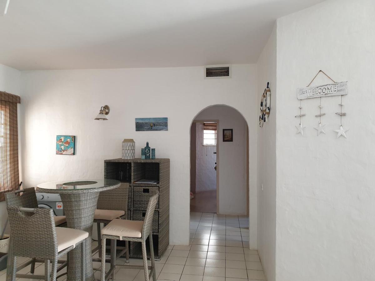 Ballito 69 Perissa Santorini Sea View, Walk To Beach -Family Only Zewnętrze zdjęcie